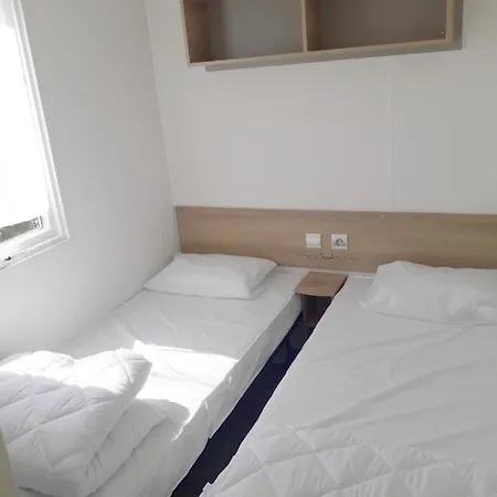 Mobilhome 3 Ch Dans Impasse Es45 *